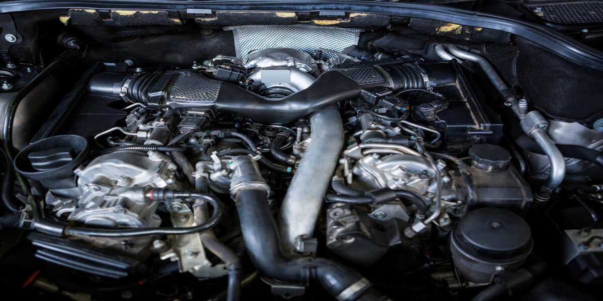 8 Essential Tips for Maintaining Your Car's Engine
